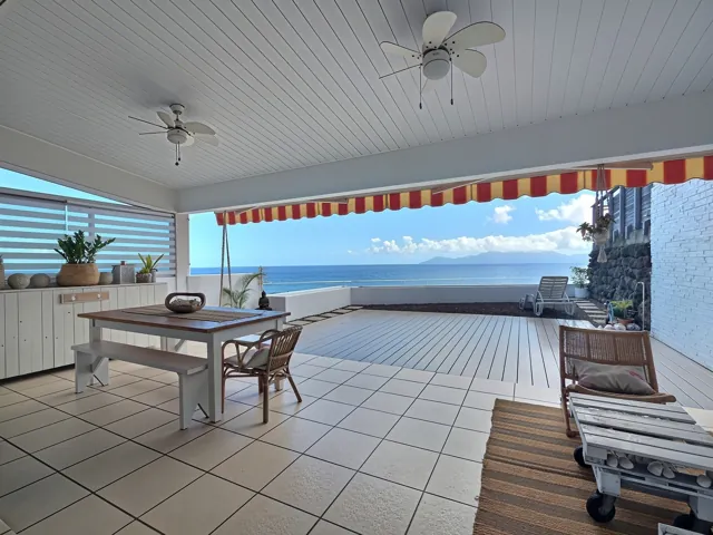 La terrasse couverte de 22 m²